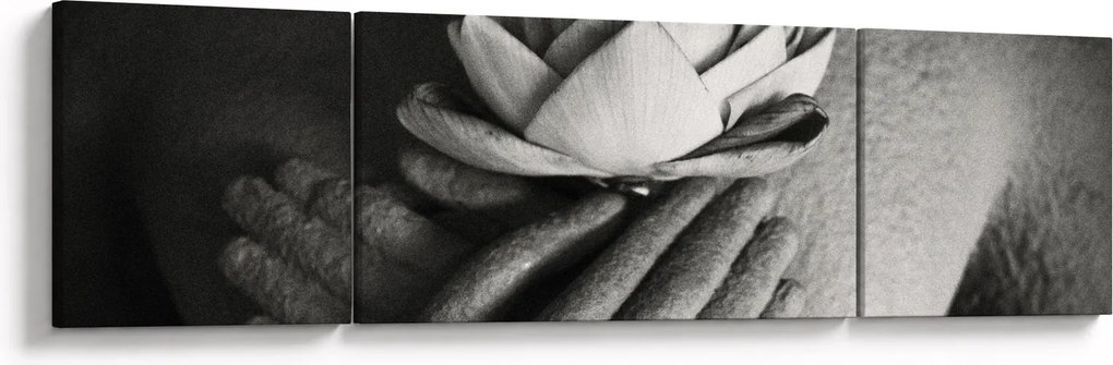 Obraz - Lotos w rękach Buddy (170x50 cm)