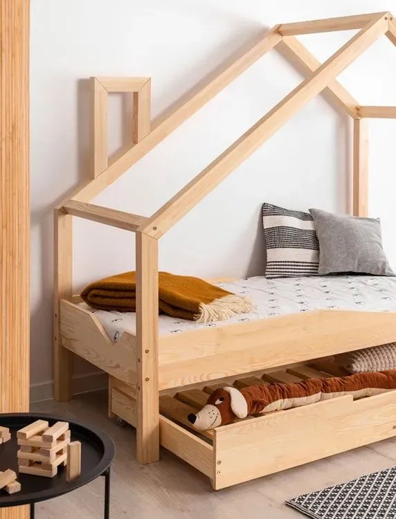 Drewniane łóżeczko dziecięce domek z szufladą Z7-W39
