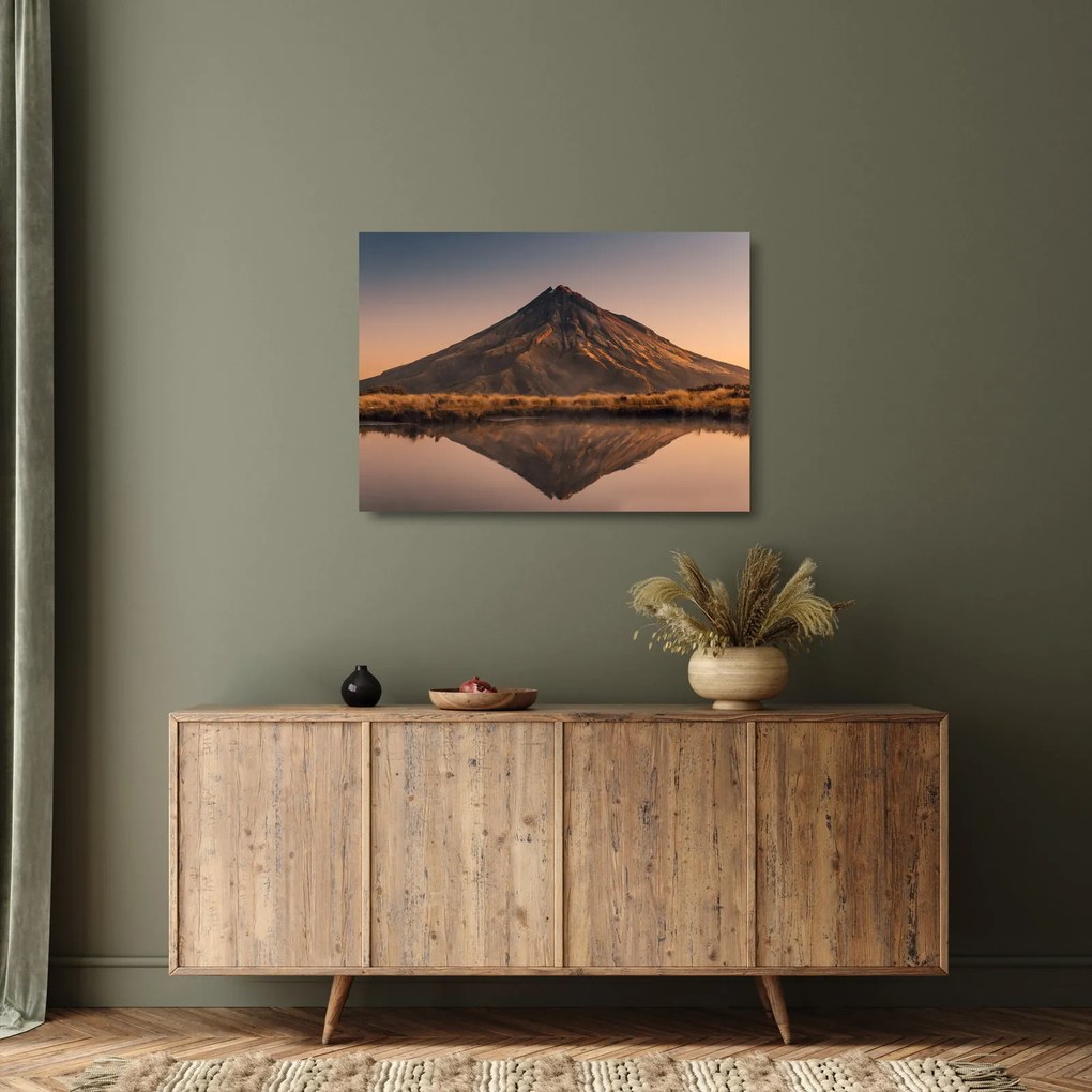 Obraz na szkle odbicia góry Taranaki, Nowa Zelandia (70x50 cm)