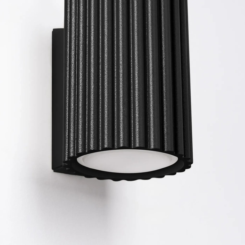Kinkiet KARBON 10 czarny ryflowany SOLLUX LIGHTING