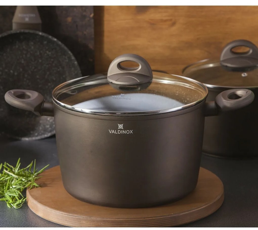 Valdinox Aurum Garnek z powłoką nieprzywierającą i pokrywką, 24 cm, 6 l
