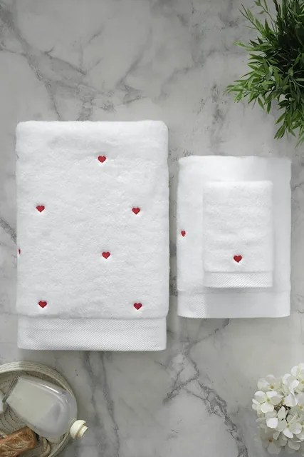 Zestaw podarunkowy ręczników MICRO LOVE, 3 szt Biały / różowe serduszka
