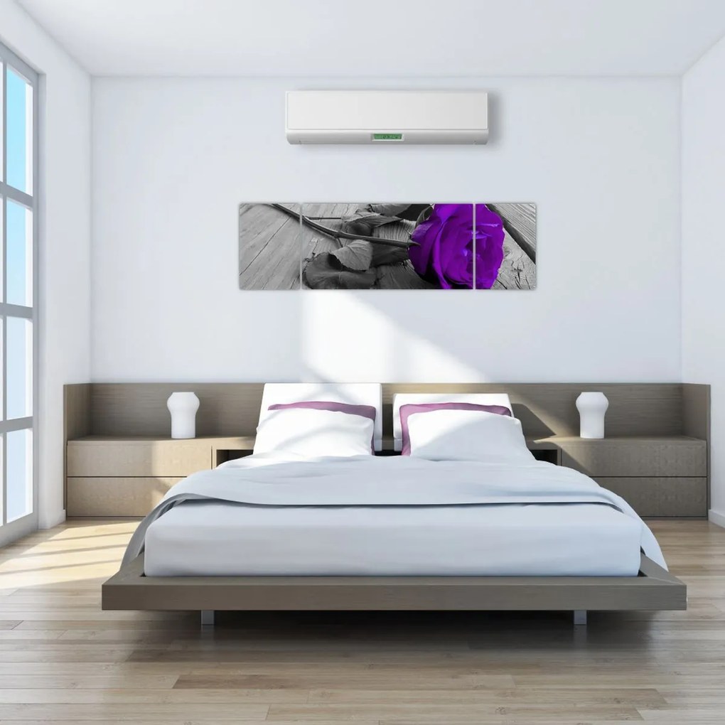 Obraz - Fioletowa róża z zieloną łodygą (170x50 cm)
