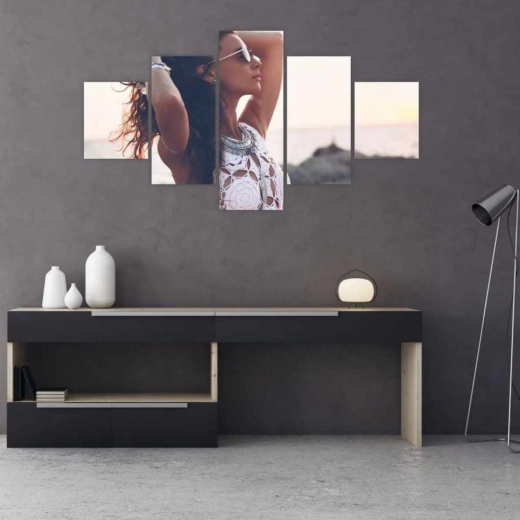 Obraz kobiety na plaży (125x70 cm)