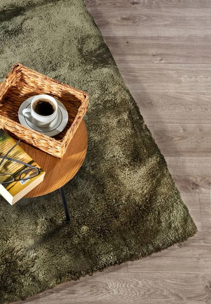 Dywan Cosy Shaggy Zielony Elle Decoration – miękki, wysoki włos 200 cm x 290 cm Certyfikat Oeko-Tex