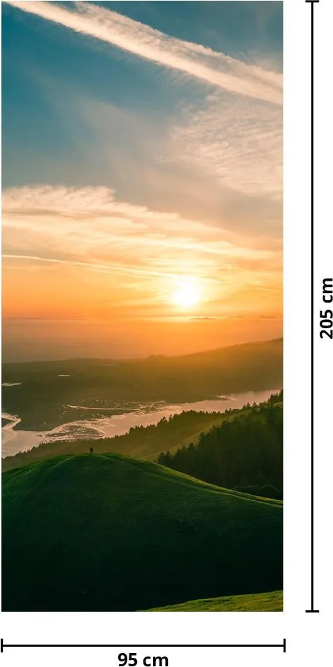 Fototapeta na drzwi - Wschód Słońca nad morzem (95x205cm)