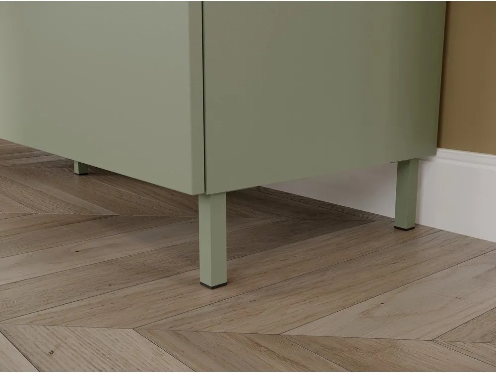 Zielona komoda z matowym wykończeniem 151x98x40 cm Savoca – Germania