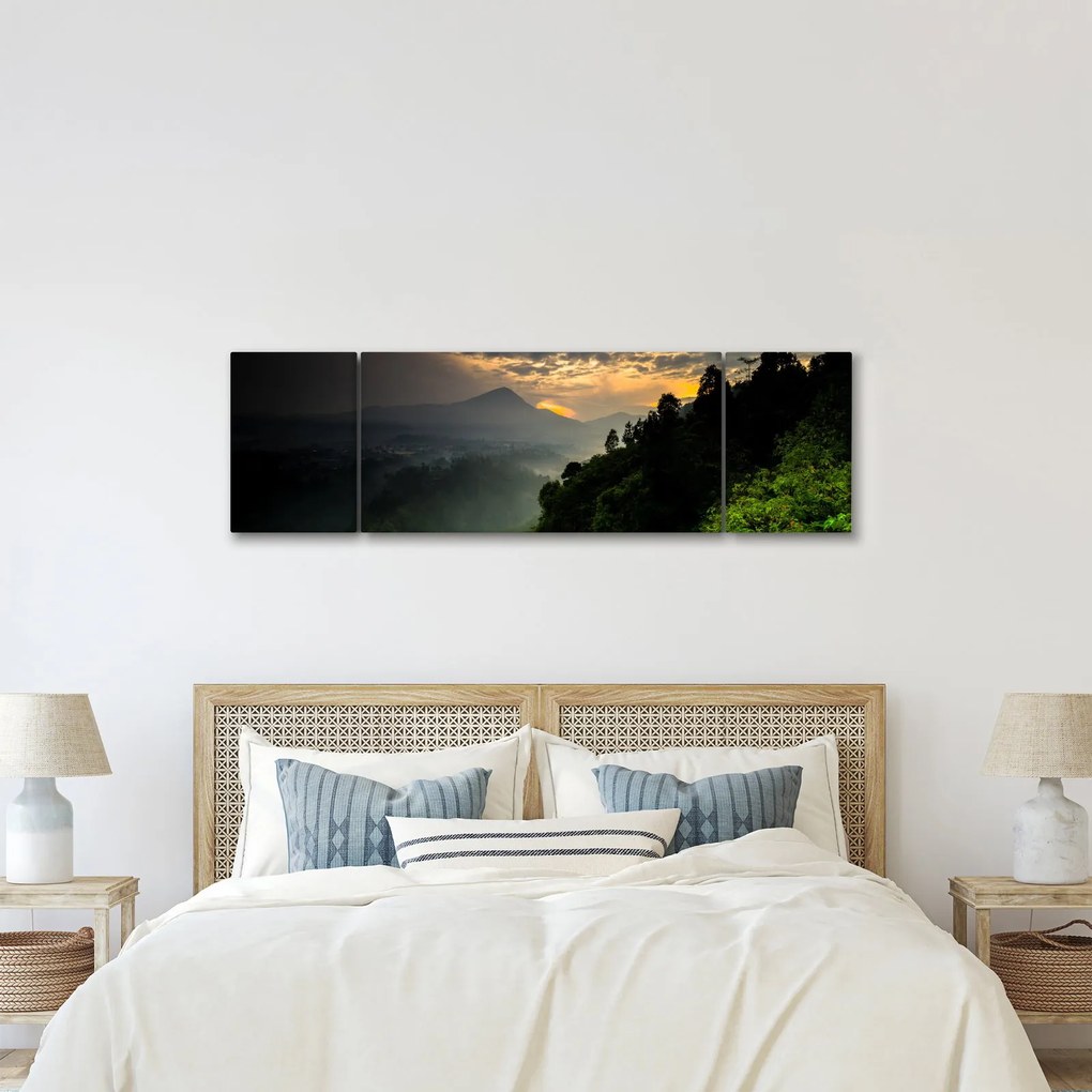 Obraz - zielony górski krajobraz (170x50 cm)