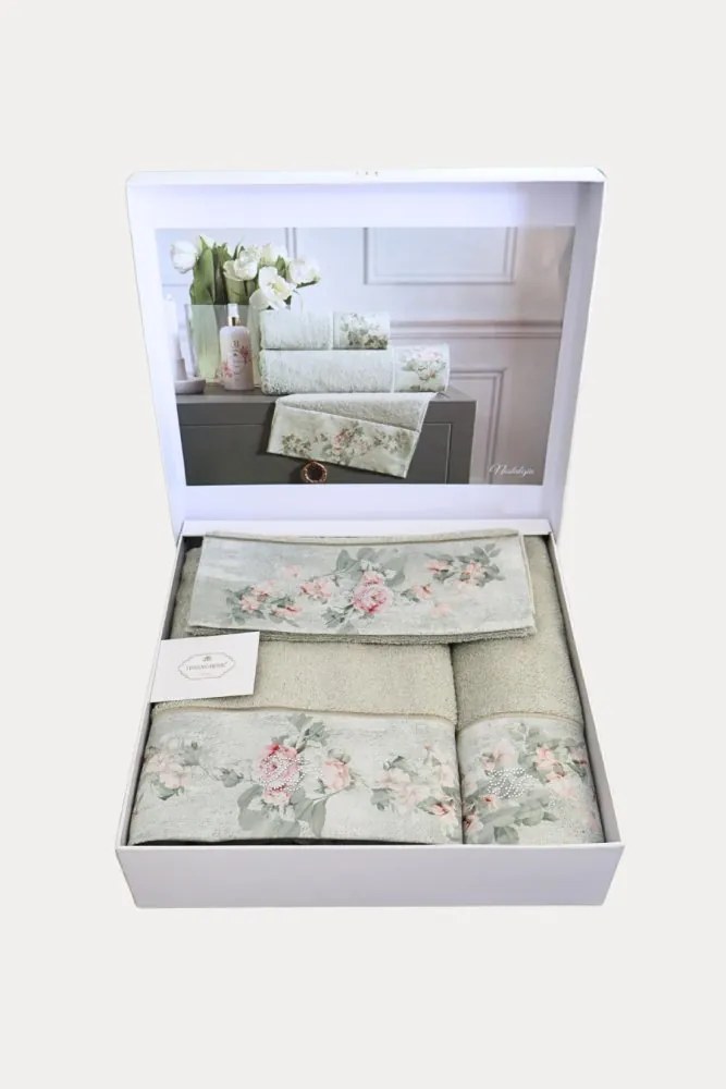 Podarunkowy zestaw ręczników NOSTALGIA, 3 szt Jasnozielony Zestaw (ręcznik 30x50cm, ręcznik 50x100cm, ręcznik 75x150cm)