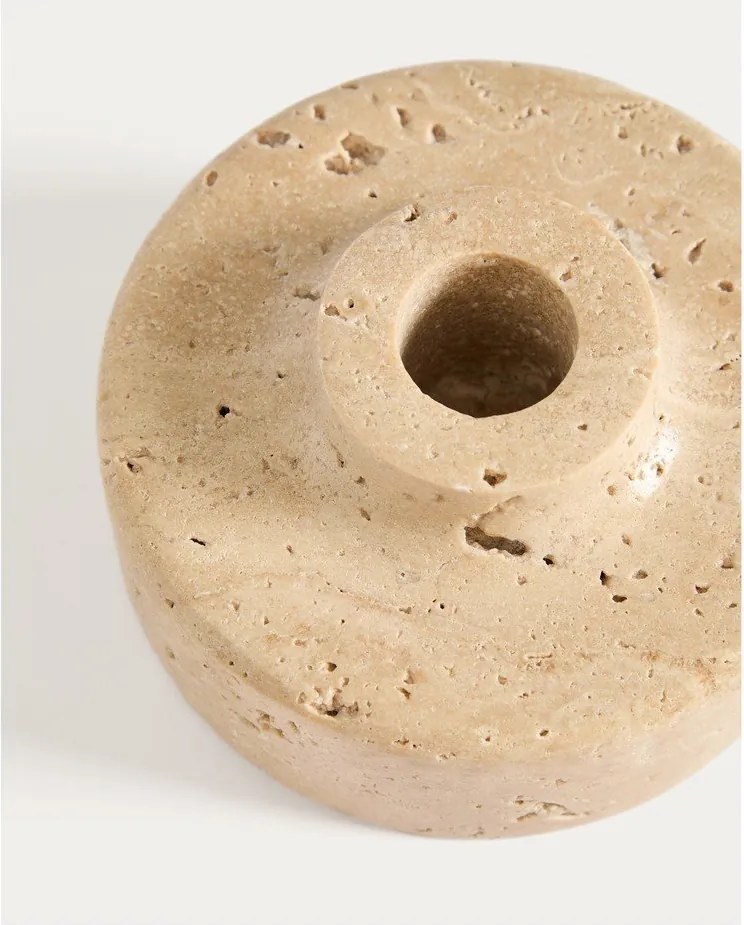 Kamienny świecznik Zalvori – Kave Home