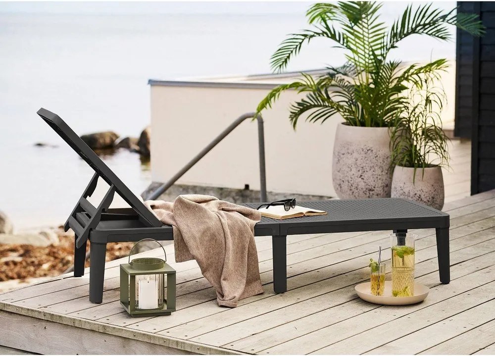 Metalowo-szklany lampion (wysokość 20,5 cm) Lohals – House Nordic