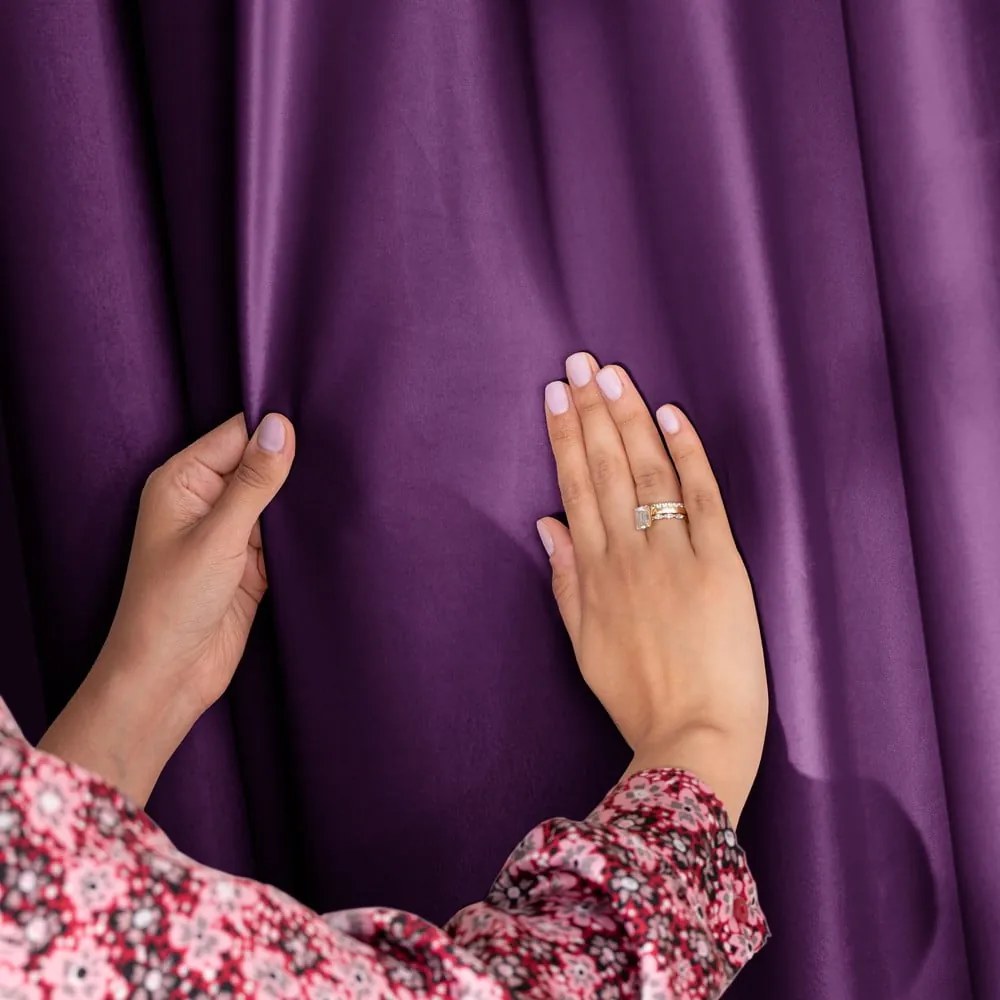 Fioletowa aksamitna zasłona częściowo zaciemniająca (dimout) 140x270 cm Eyelets – Restilo