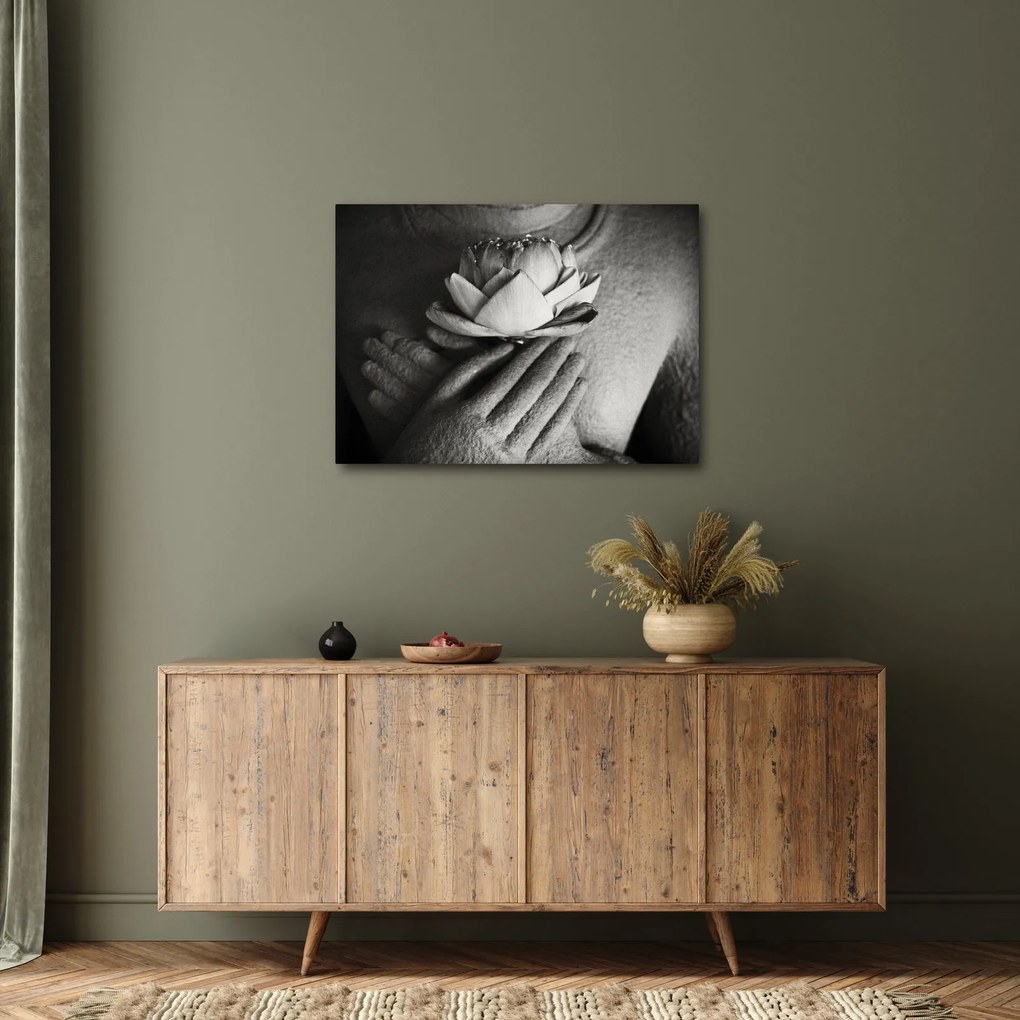 Obraz - Lotos w rękach Buddy (70x50 cm)