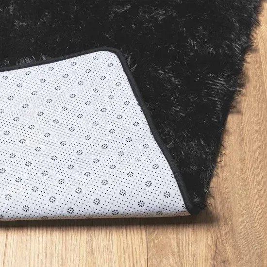 Czarny dywan 240x340 C7-M83