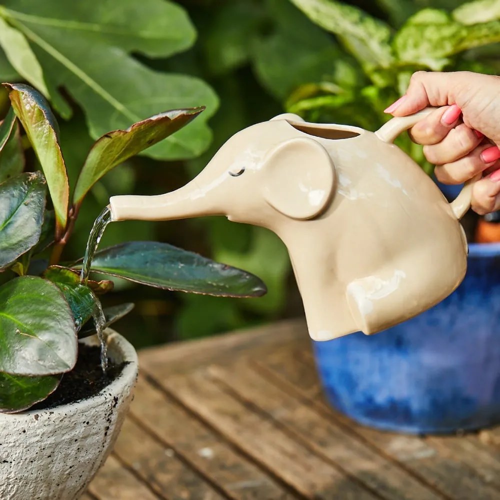 Ceramiczna konewka Elephant – Sass &amp; Belle