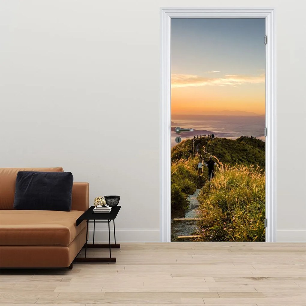 Fototapeta na drzwi - Góry o zachodzie Słońca (95x205cm)