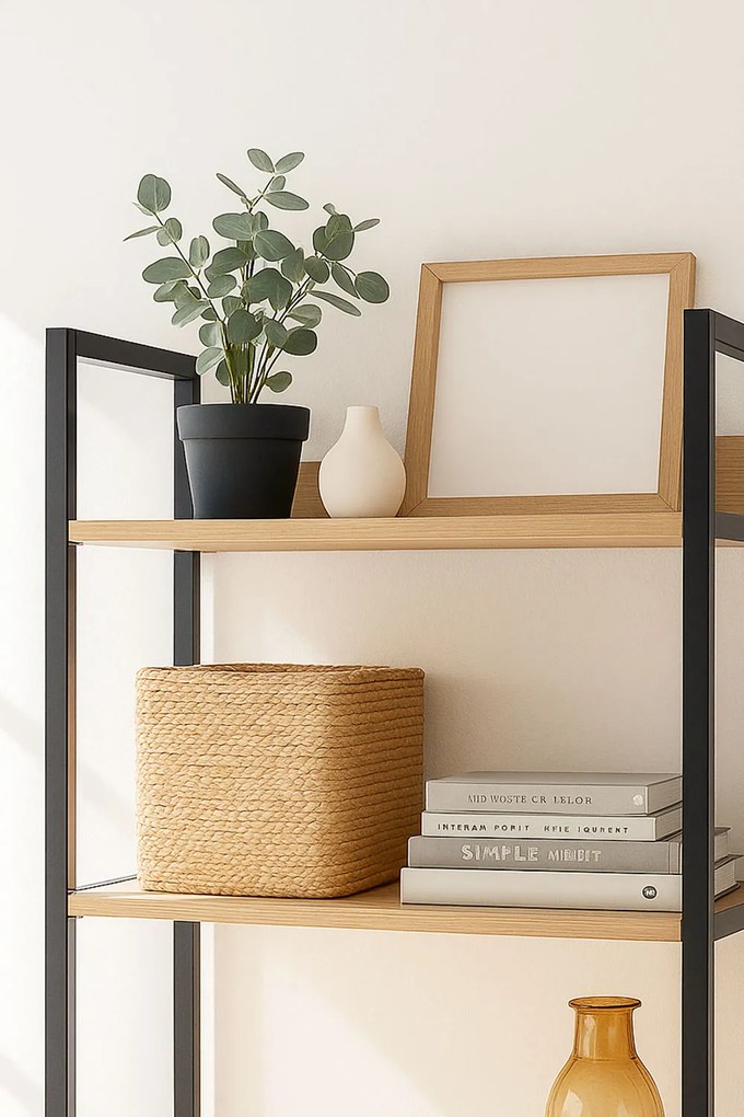 Rega Lesly z 3 pókami