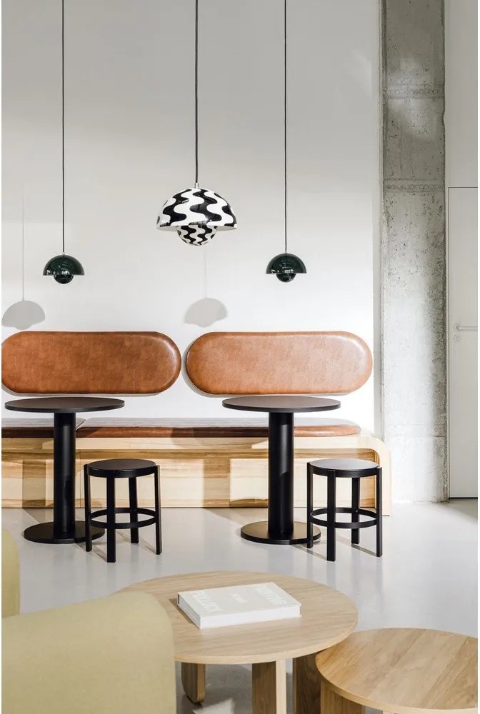 Okrągły stół z blatem w dekorze dębu ø 65 cm Sool – noo.ma