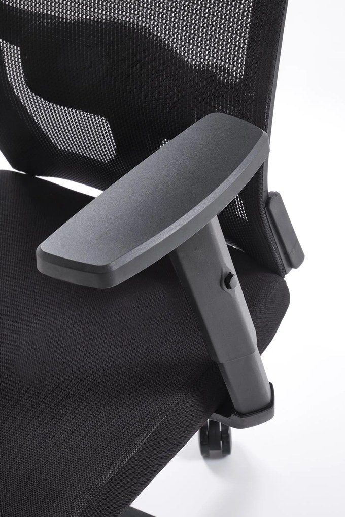 Ergonomiczny fotel biurowy Mason Halmar, zgodny z normą BHP