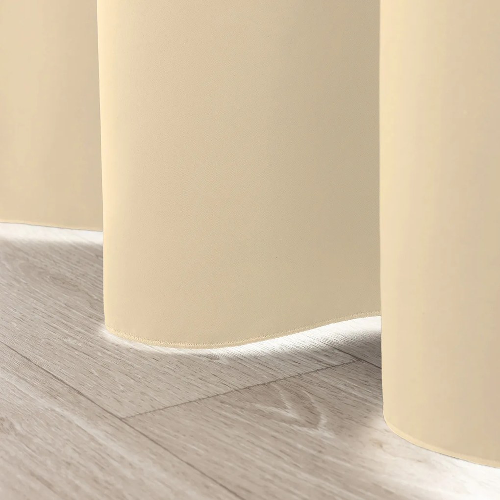 Zasłona zaciemniająca na taśmie marszczącej jasny beż 140 x 280 cm 1 szt.