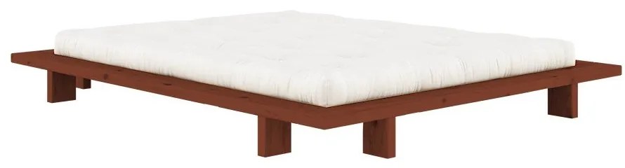 Łóżko dwuosobowe z litego drewna sosnowego bez zagłówka ze stelażem 180x200 cm w kolorze terakoty Japan – Karup Design