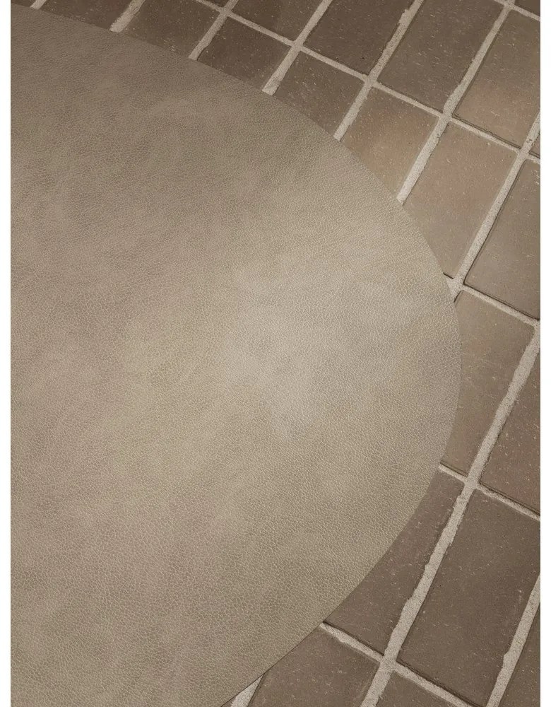 Koniakowa skóra na podłogę 92x108 cm Curve XXXL Bull – LIND DNA