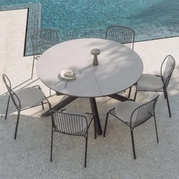 Zestaw Stołu 145-200x145 Cm Rozkładanego Z Aluminium Begur I 6 Krzeseł Ogrodowych Ze Stali Anerina Grafitowa Szarość - Sklum