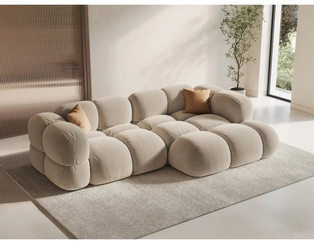 Beżowy aksamitny narożnik (prawostronny/z szezlongiem) Loretto – Cosmopolitan Design