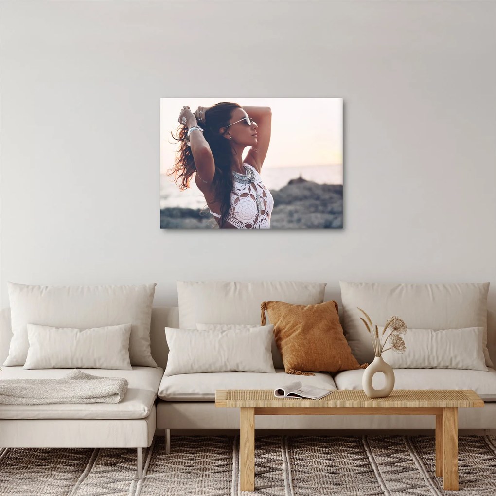 Obraz kobiety na plaży (70x50 cm)