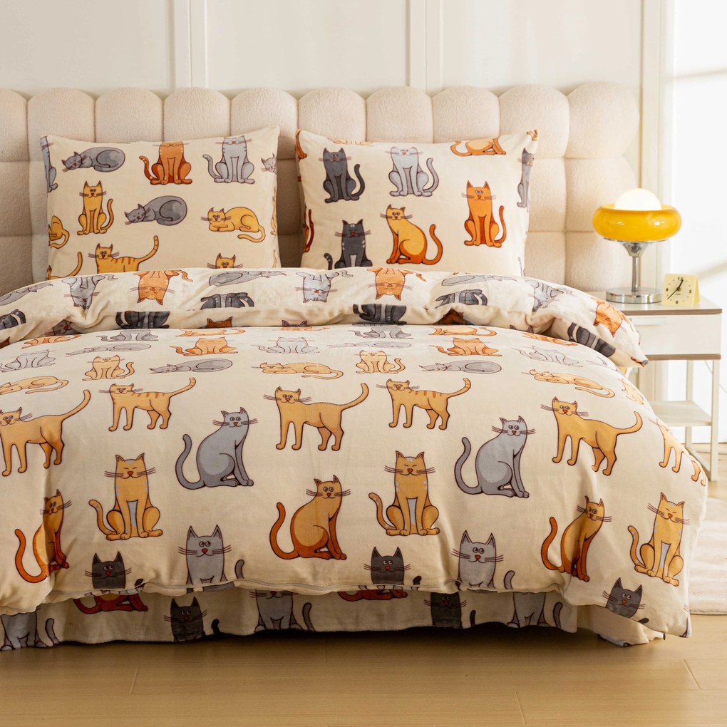PrzytulneMieszkanie.pl PrzytulneMieszkanie.pl Pościel z mikropluszu COLORED CATS w kolorze kremowym Rozmiar pościeli: 70 x 90 cm | 140 x 200 cm