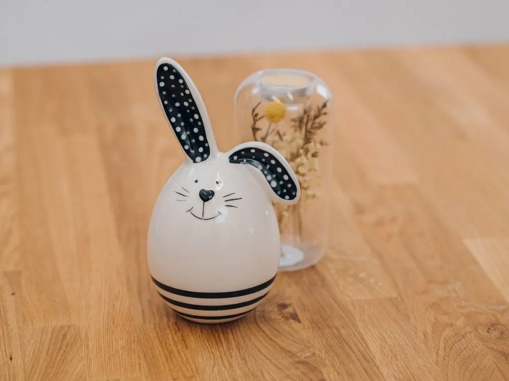 Czarnobiały wielkanocny królik CONY