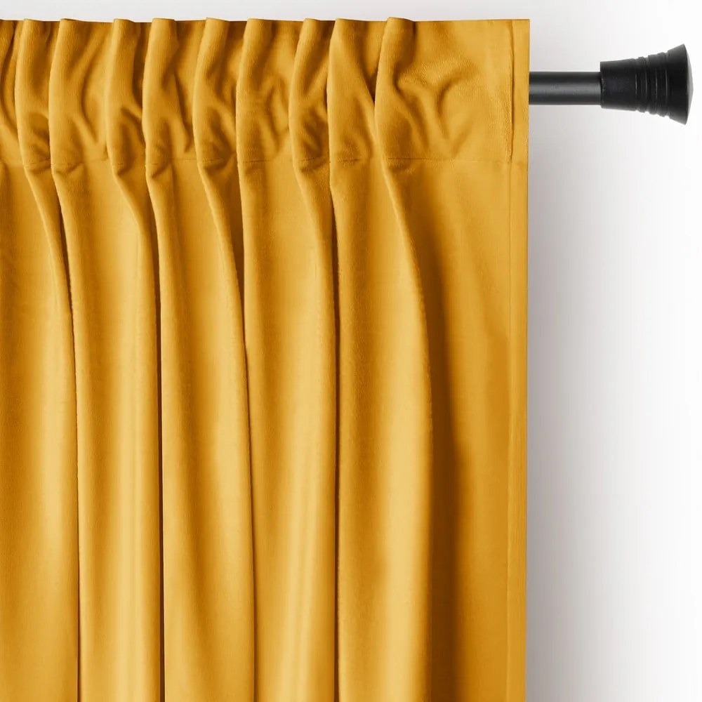 Żółta aksamitna zasłona częściowo zaciemniająca (dimout) 140x245 cm Pleat – Restilo