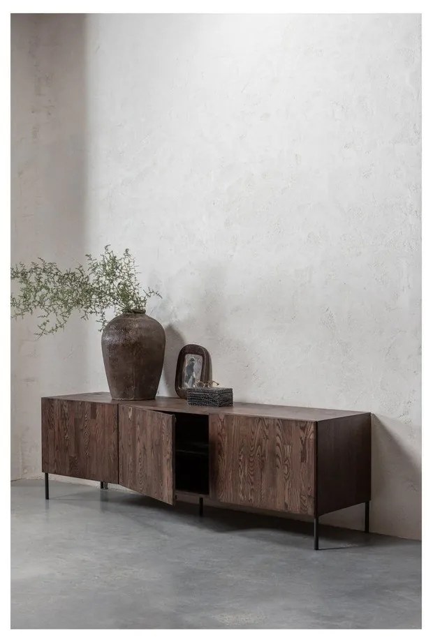 Brązowa szafka pod TV z litego drewna sosnowego 180x56x46 cm Bono – WOOOD