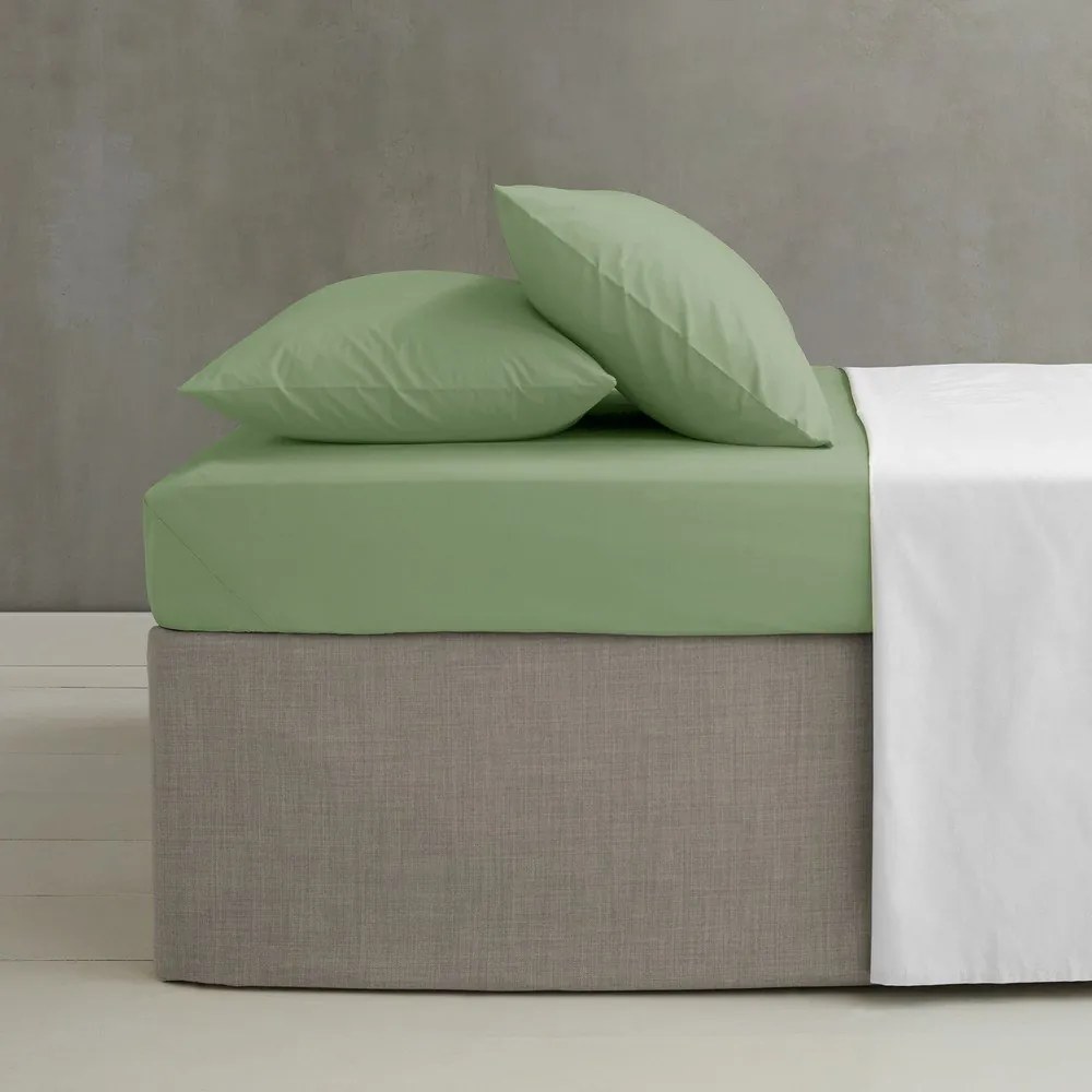 Zielone prześcieradło z perkalu z gumką 150x200 cm Easy Iron Percale – Catherine Lansfield