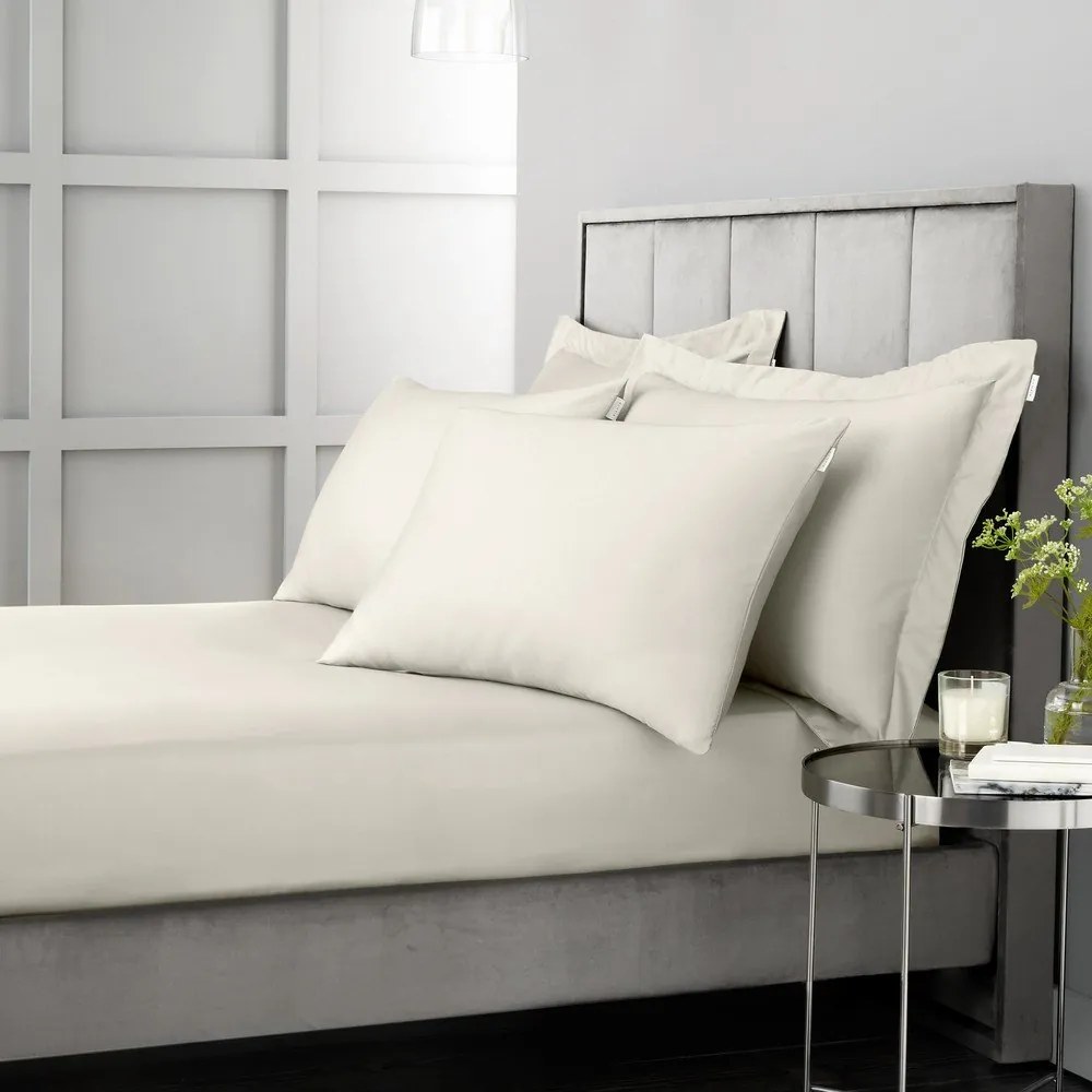 Beżowe prześcieradło z satyny bawełnianej z gumką 150x200 cm Cotton Sateen – Bianca