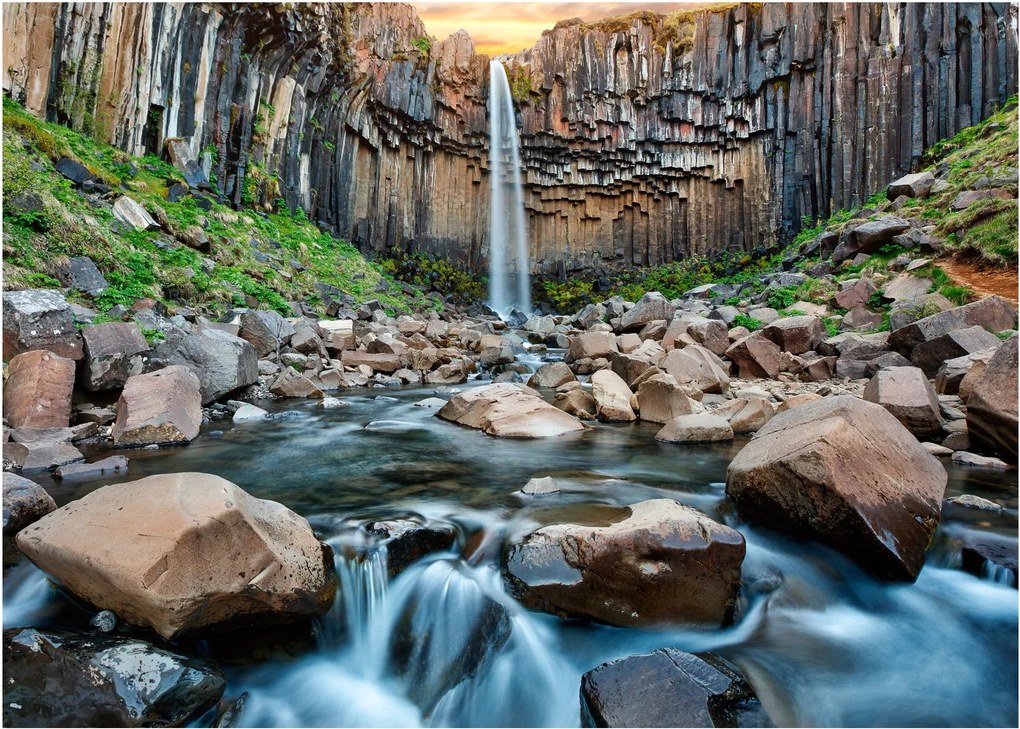 Obraz - Wodospad Svartifoss, Islandia (70x50 cm)