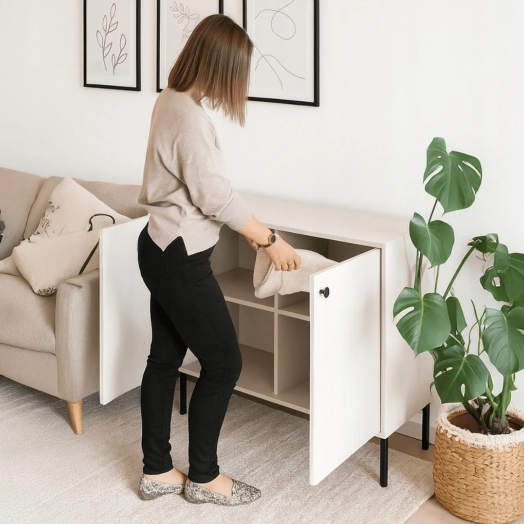 Komoda do Salonu SOFT 104 cm Kaszmir Ryflowana Dwudrzwiowa Nowoczesna
