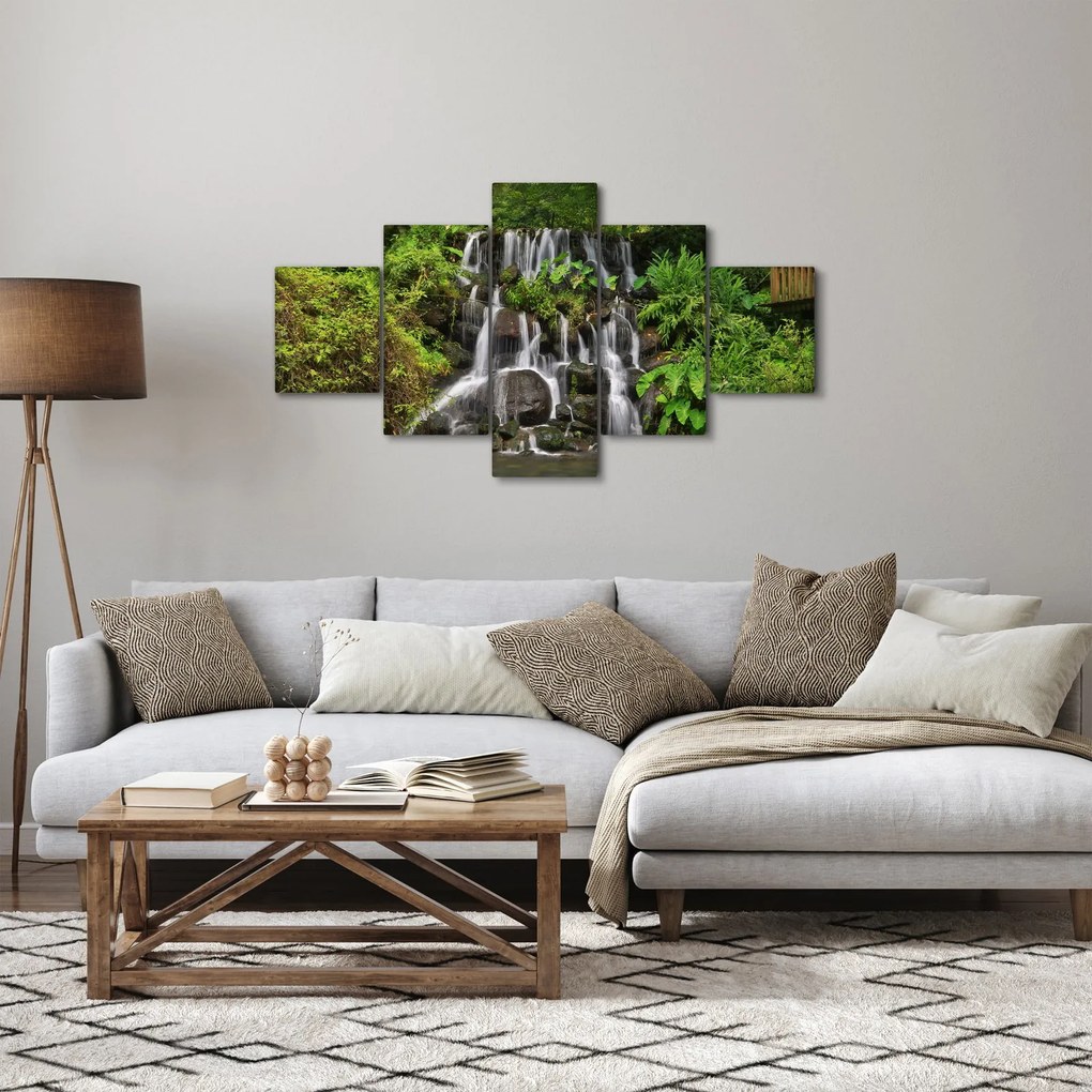 Obraz wodospadów w tropikalnym lesie (125x70 cm)