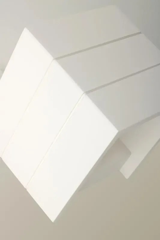 Minimalistyczny kinkiet E075 F7-G84