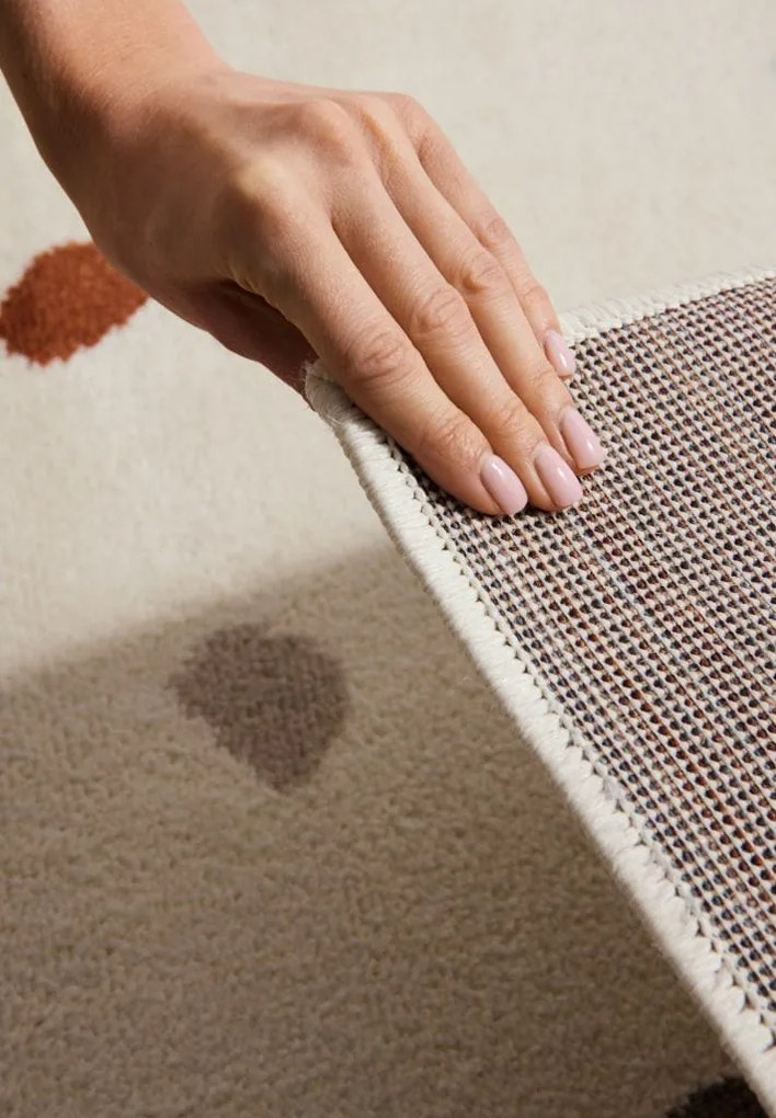 Dywan dziecięcy Adventures – Zabawne kolorowe kropki na kremowym tle 160 cm x 235 cm Atest Oeko-Tex