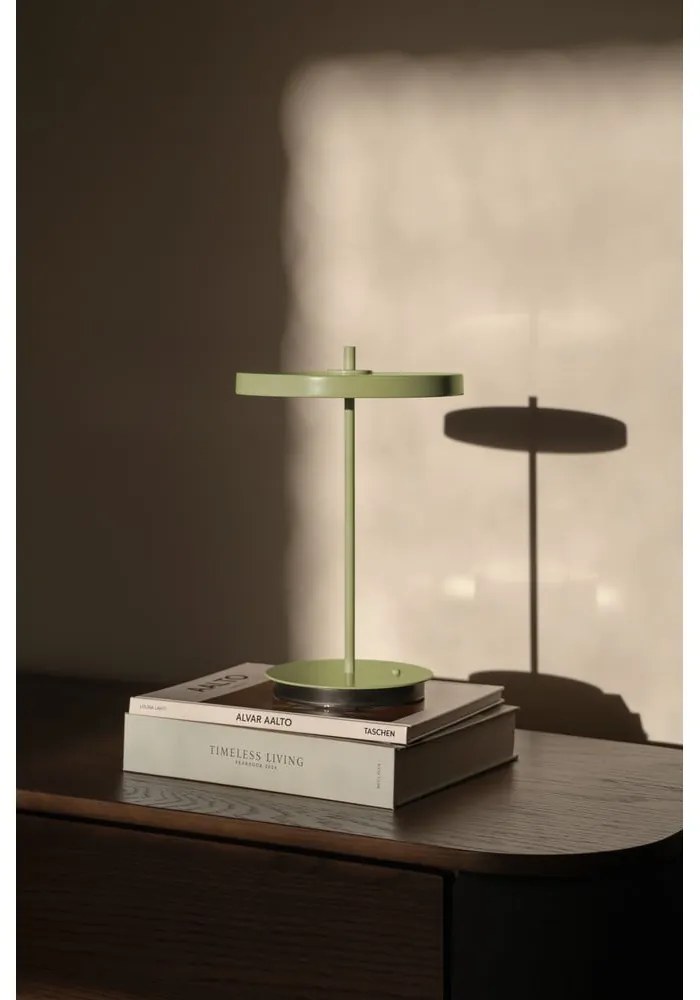 Zielona metalowa lampa stołowa LED z metalowym kloszem (wysokość 31 cm) Asteria Move – UMAGE