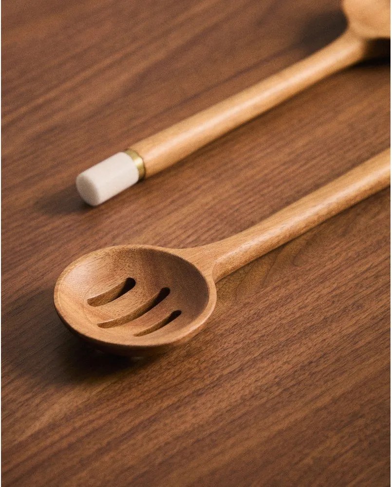 Drewniana łyżka kuchenna Nover – Kave Home