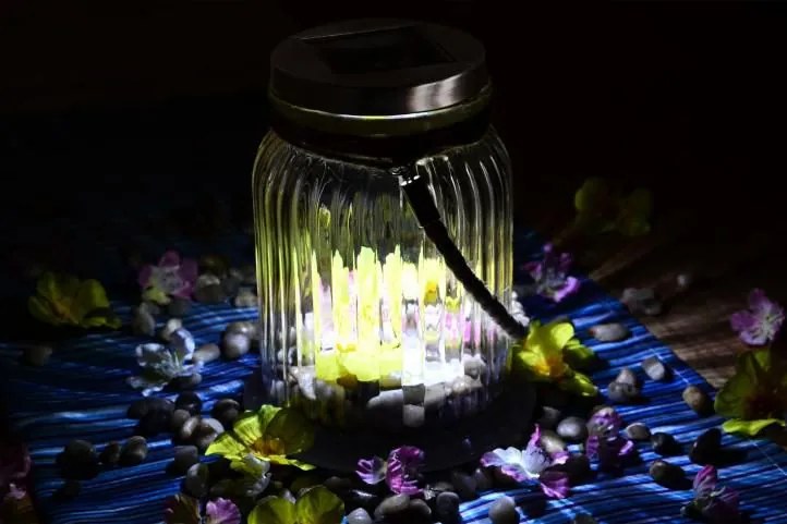 Zestaw 4 sztuk oświetlenia solarnego – szklane, wiszące