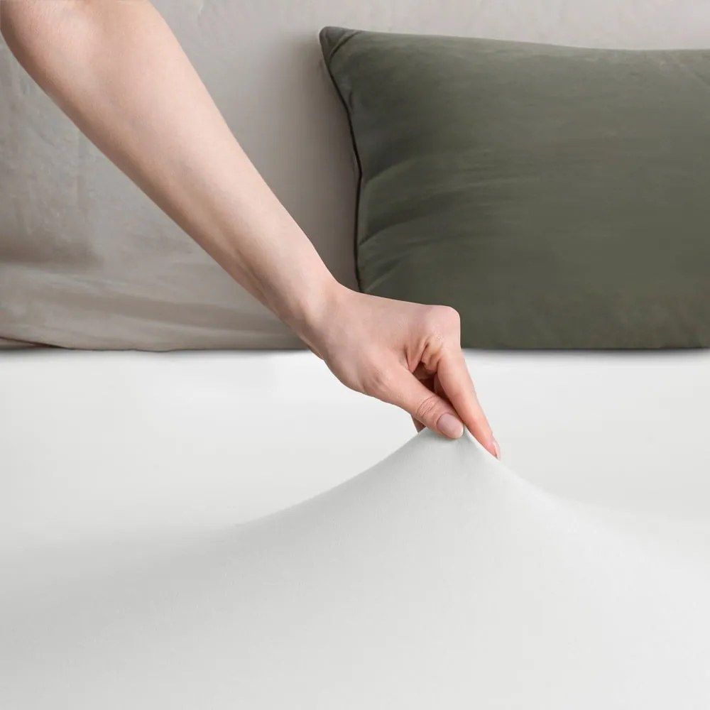 Białe dżersejowe prześcieradło z gumką 200x200 cm Amber – Restilo