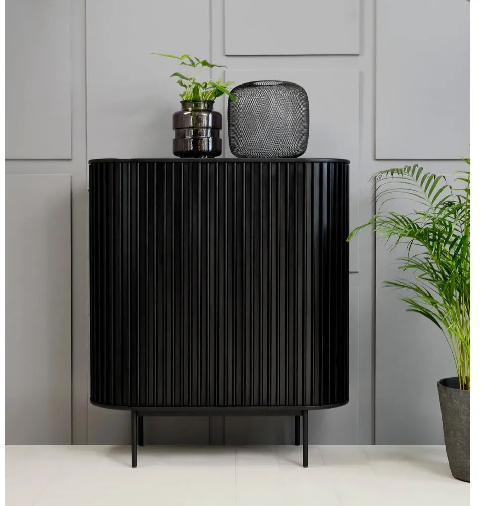 Czarna szafka w dekorze dębu 125x110 cm Siena – Unique Furniture