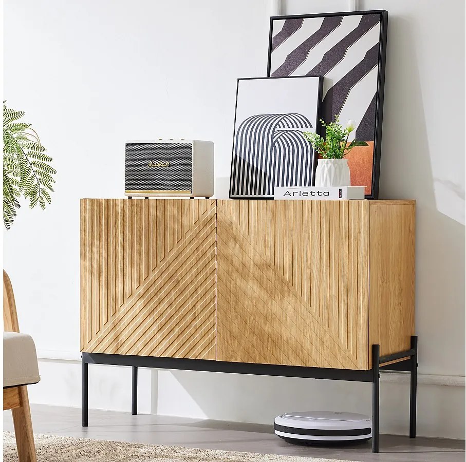 Naturalna komoda z 2 drzwiami i czarnymi metalowymi nogami - idealna do salonu i sypialni