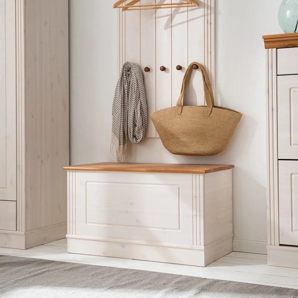 Biała skrzynia z litego drewna sosnowego 80x45 cm Anita – Støraa