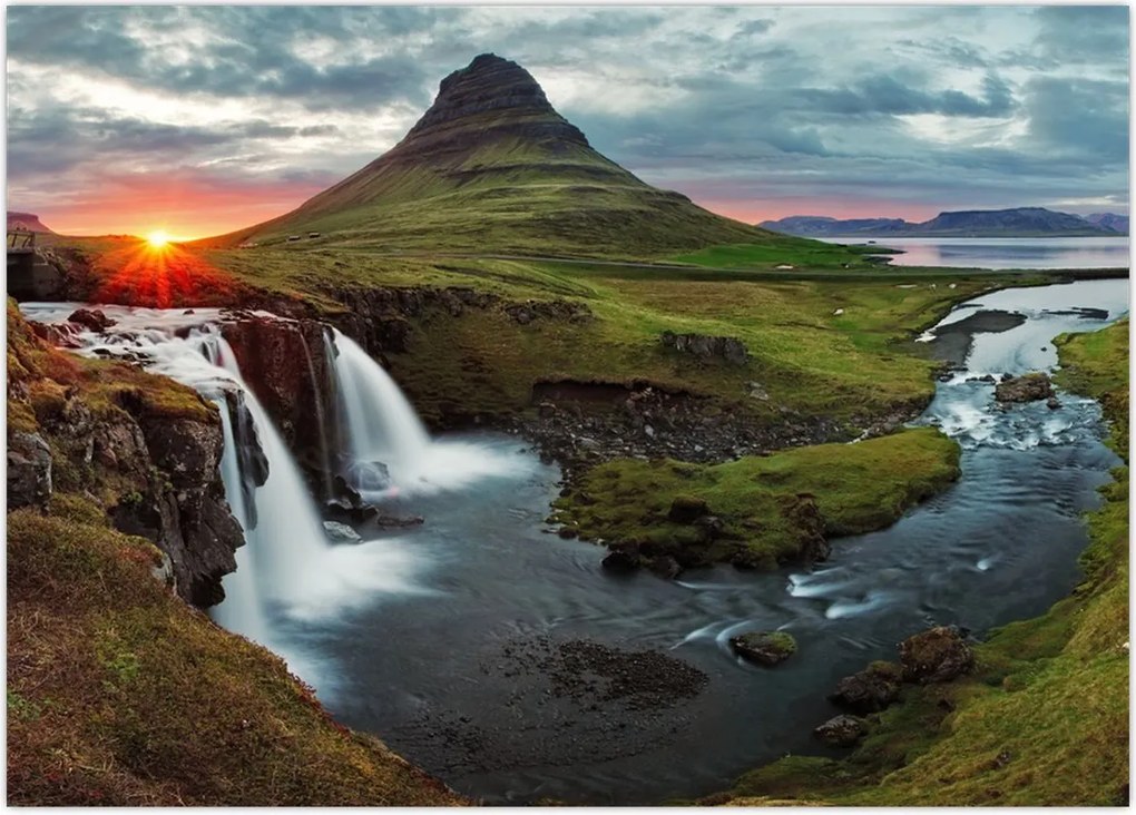Obraz - Kirkjufell o zachodzie słońca (70x50 cm)