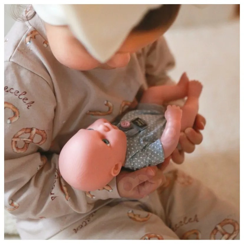 Woopie royal pierwsza lalka bobas z kocykiem króliczkiem 23 cm