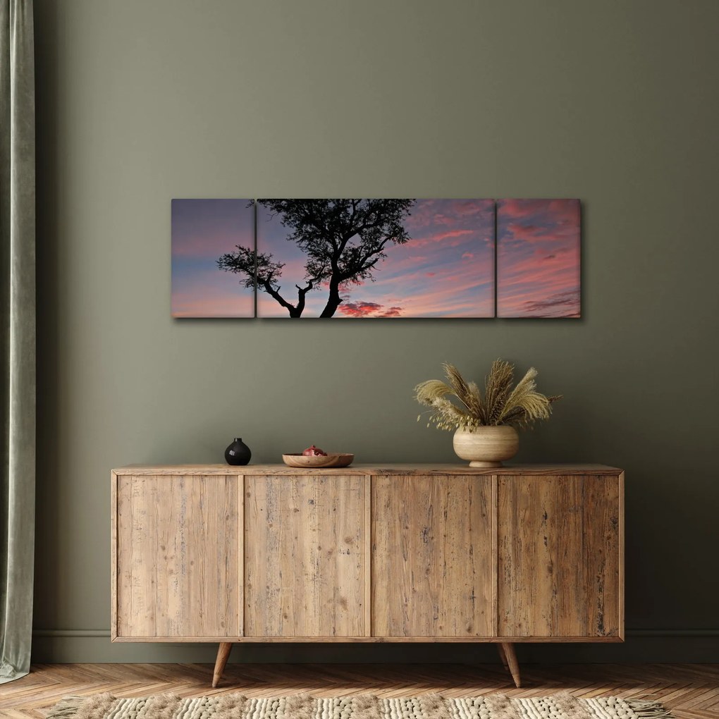 Obraz - Drzewo i czerwonawe odcienie (170x50 cm)